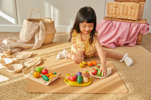 Load image into Gallery viewer, Assorted Fruit Set