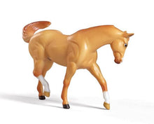 Load image into Gallery viewer, Red Stable Playset